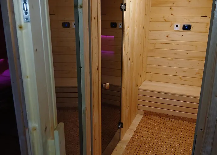 Pokoje Goscinne Kornelia- Jacuzzi, Sauna !